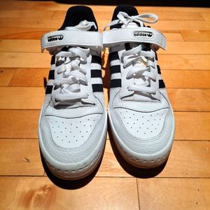Adidas Forum Low shoe size 11